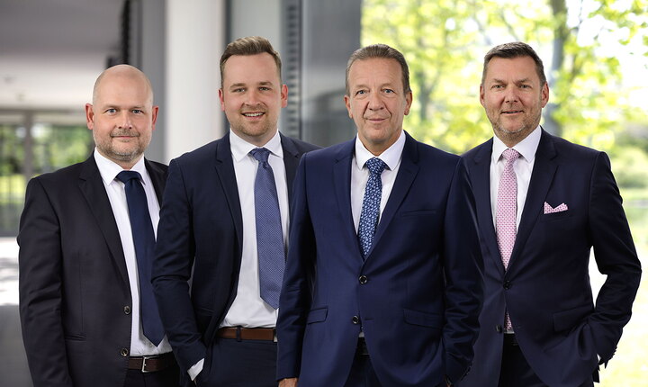 Managementul TECE (de la stânga la dreapta): André Welle, Peter Fehlings, Hans-Joachim Sahlmann, Dr. Michael Freitag